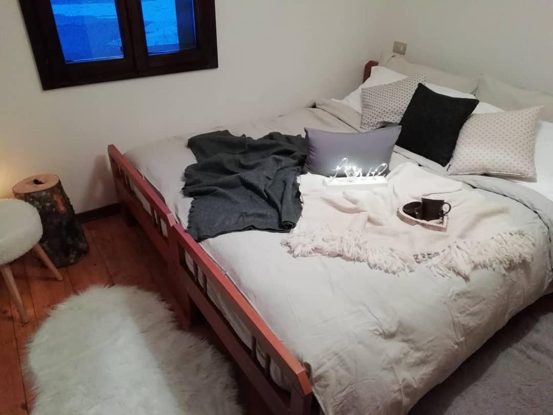 ساوريس Elison-On The Lake B&B المظهر الخارجي الصورة